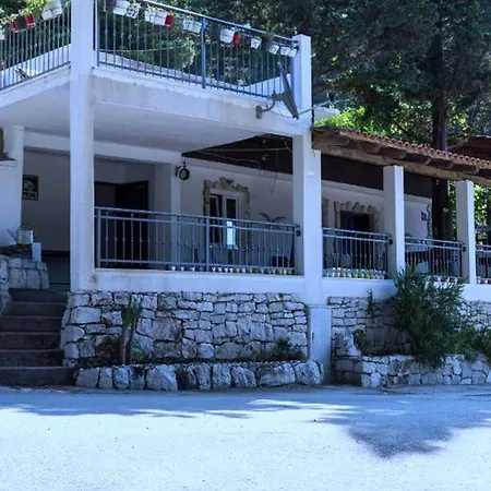 Ammos - With Shared Terrace And Sea View سابلونارا