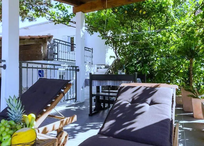 Ammos - With Shared Terrace And Sea View 아파트 사플루나라